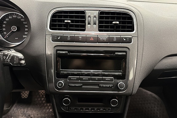 Volkswagen Polo 14 of 25