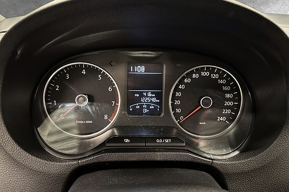Volkswagen Polo 13 of 25