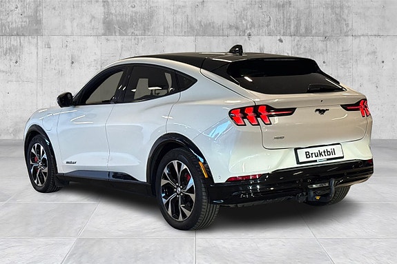 Ford Mustang Mach-E 3 of 17