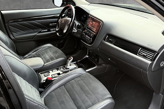 Mitsubishi Outlander 13 of 27