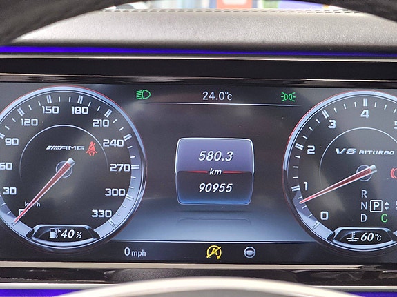 Mercedes-Benz S63 27 of 30