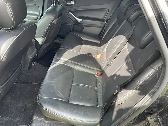 Ford Mondeo 20 of 24