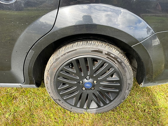 Ford Mondeo 10 of 24