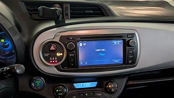 Toyota Yaris 12 of 13