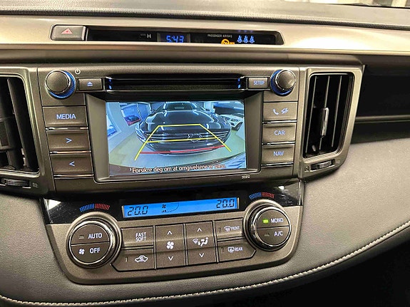 Toyota RAV4 26 of 29