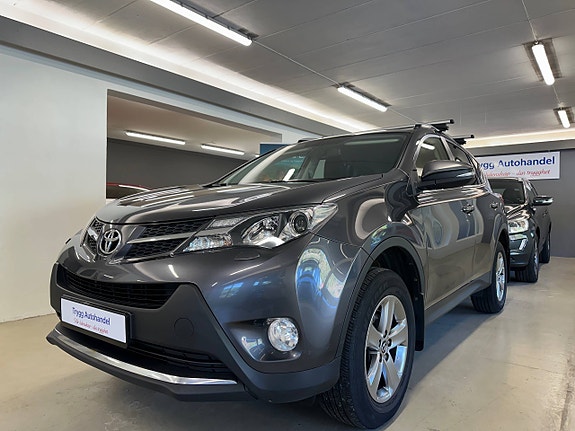 Toyota RAV4 3 of 29
