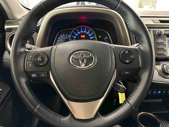 Toyota RAV4 19 of 29