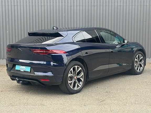 Jaguar I-PACE 4 of 30
