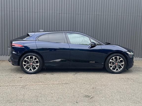 Jaguar I-PACE 5 of 30