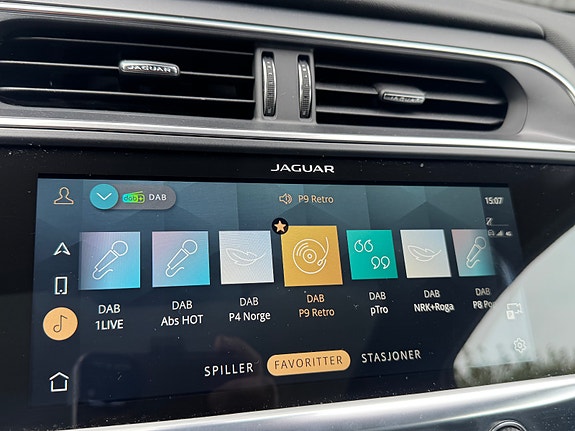 Jaguar I-PACE 22 of 30