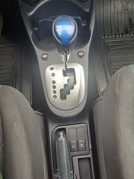 Toyota Yaris 23 of 30