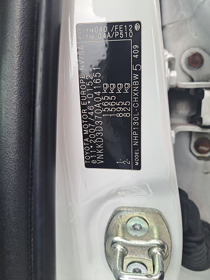 Toyota Yaris 26 of 30