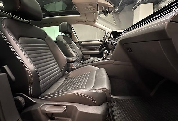 Volkswagen Passat 26 of 27