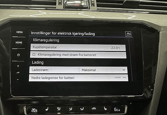 Volkswagen Passat 13 of 27