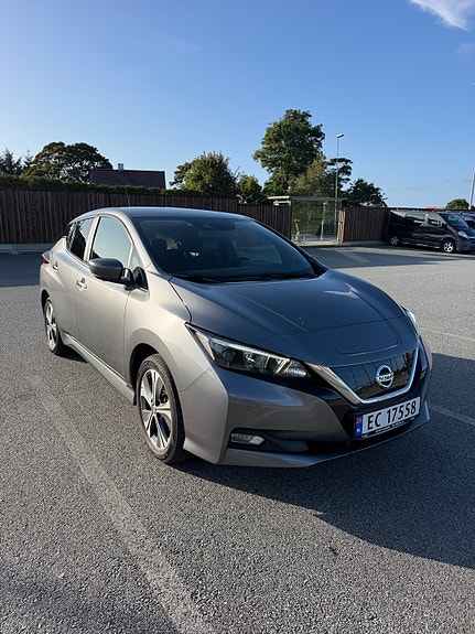 Nissan Leaf 2 of 16