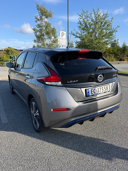 Nissan Leaf 4 of 16