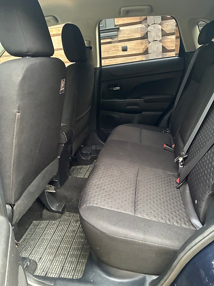 Mitsubishi ASX 3 of 5