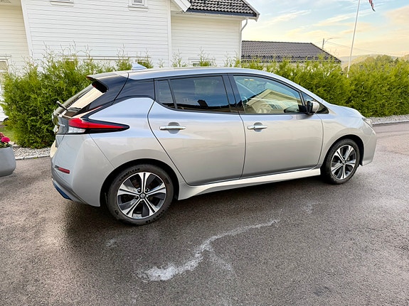 Nissan Leaf 8 of 19