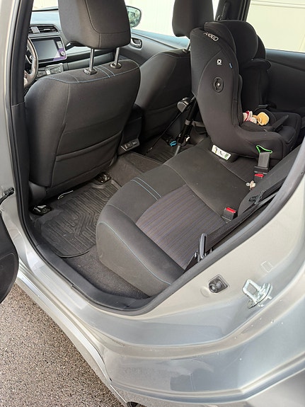 Nissan Leaf 18 of 19