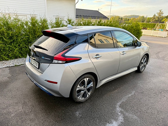 Nissan Leaf 4 of 19