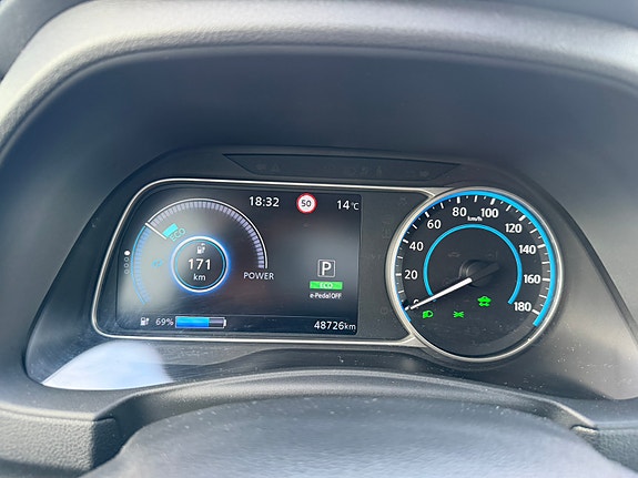 Nissan Leaf 15 of 19
