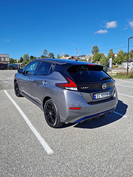 Nissan Leaf 2 of 13