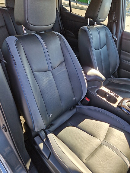 Nissan Leaf 9 of 13