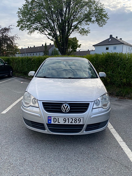Volkswagen Polo Cross 2 of 6