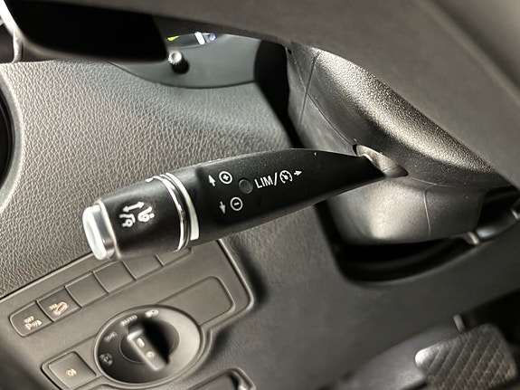 Mercedes-Benz Vito 119 11 of 22