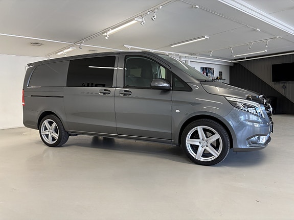 Mercedes-Benz Vito 119 2 of 22