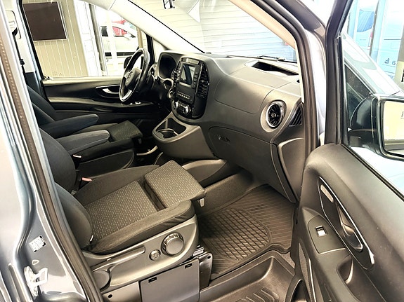 Mercedes-Benz Vito 119 13 of 22