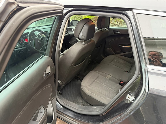 Opel Astra 11 of 11