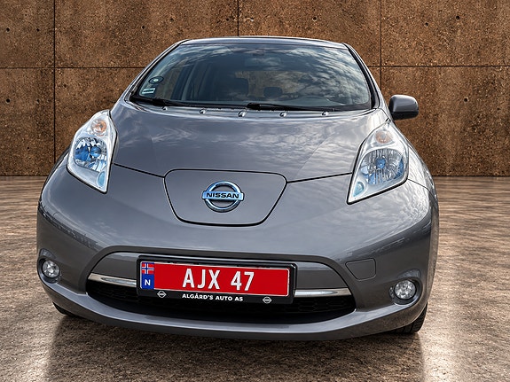 Nissan Leaf 5 of 11