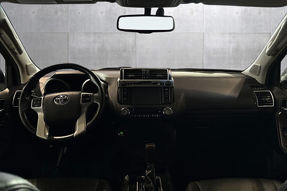 Toyota Land Cruiser 11 of 20