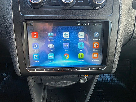 Volkswagen Caddy 17 of 21