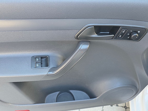 Volkswagen Caddy 15 of 21