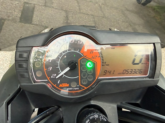 KTM 990 Super Duke 7 of 9