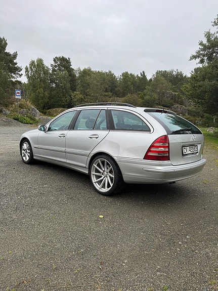 Mercedes-Benz C200 d 6 of 29