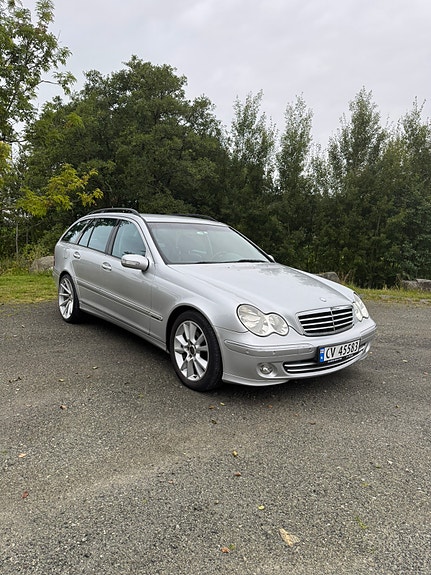Mercedes-Benz C200 d 3 of 29
