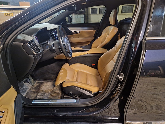 Volvo V90 6 of 9