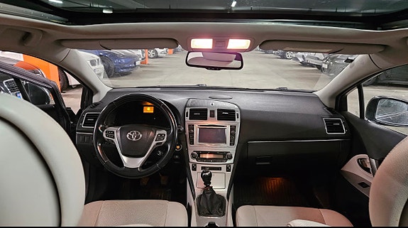 Toyota Avensis 6 of 13