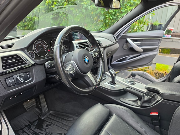 BMW 330i 22 of 22
