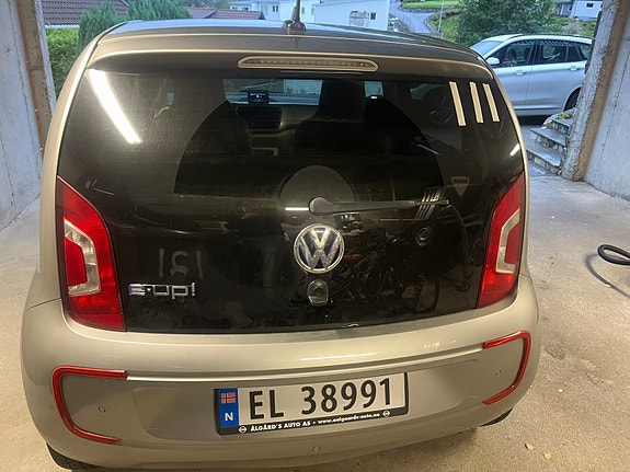 Volkswagen e-Up! 2 of 10