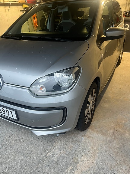 Volkswagen e-Up! 3 of 10