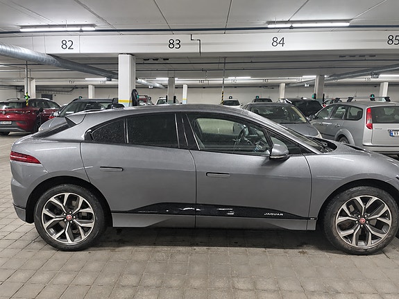 Jaguar I-PACE 2 of 10