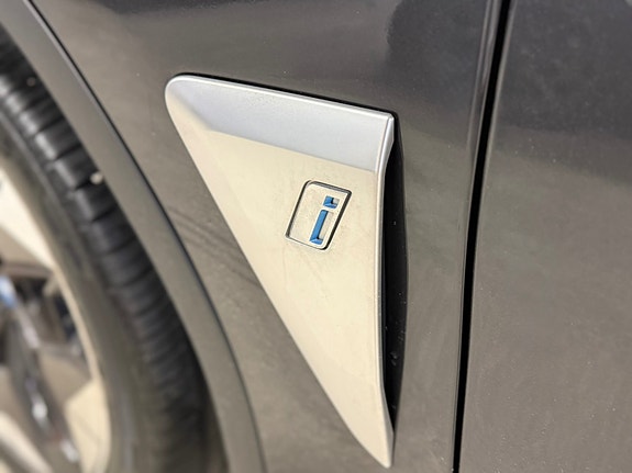 BMW iX3 9 of 30