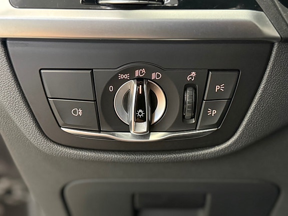 BMW iX3 15 of 30