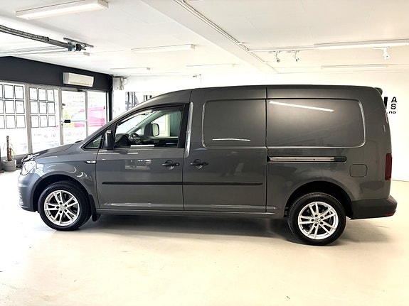 Volkswagen Caddy Maxi 17 of 28