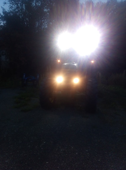 John Deere 3140 4 of 13