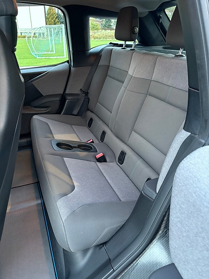 BMW i3 10 of 18